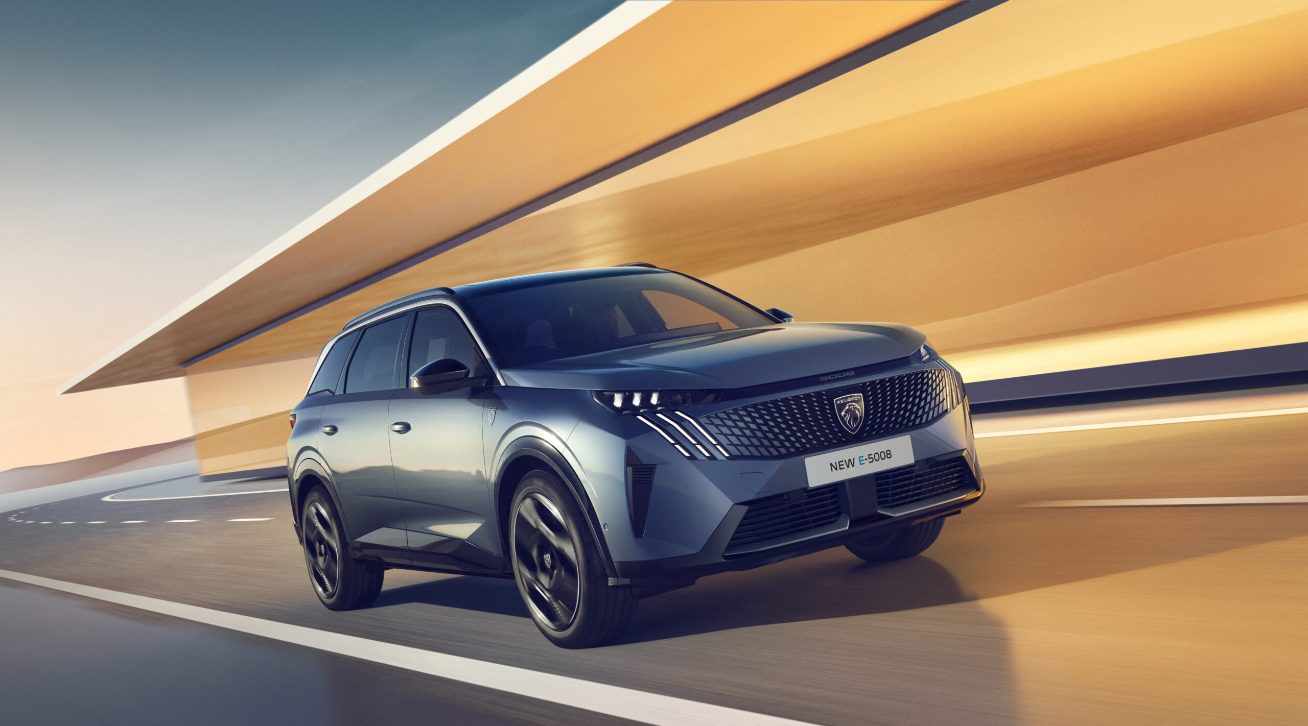 PEUGEOT spúšťa objednávky na elektrické verzie E-3008 a E-5008 Long Range