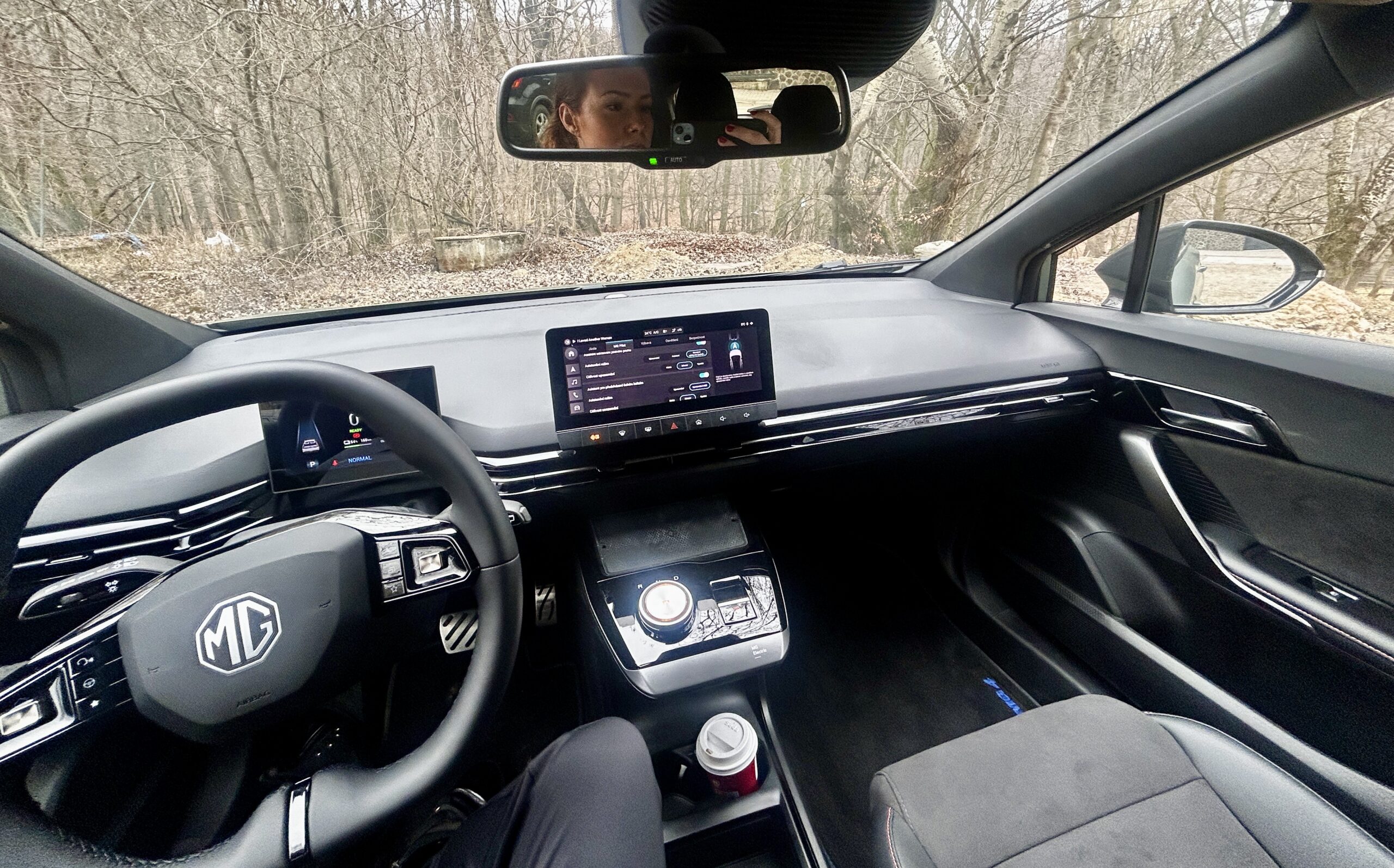 Preverili sme drakonické MG4 Electric XPower v nečakaných podmienkach: ako to dopadlo?