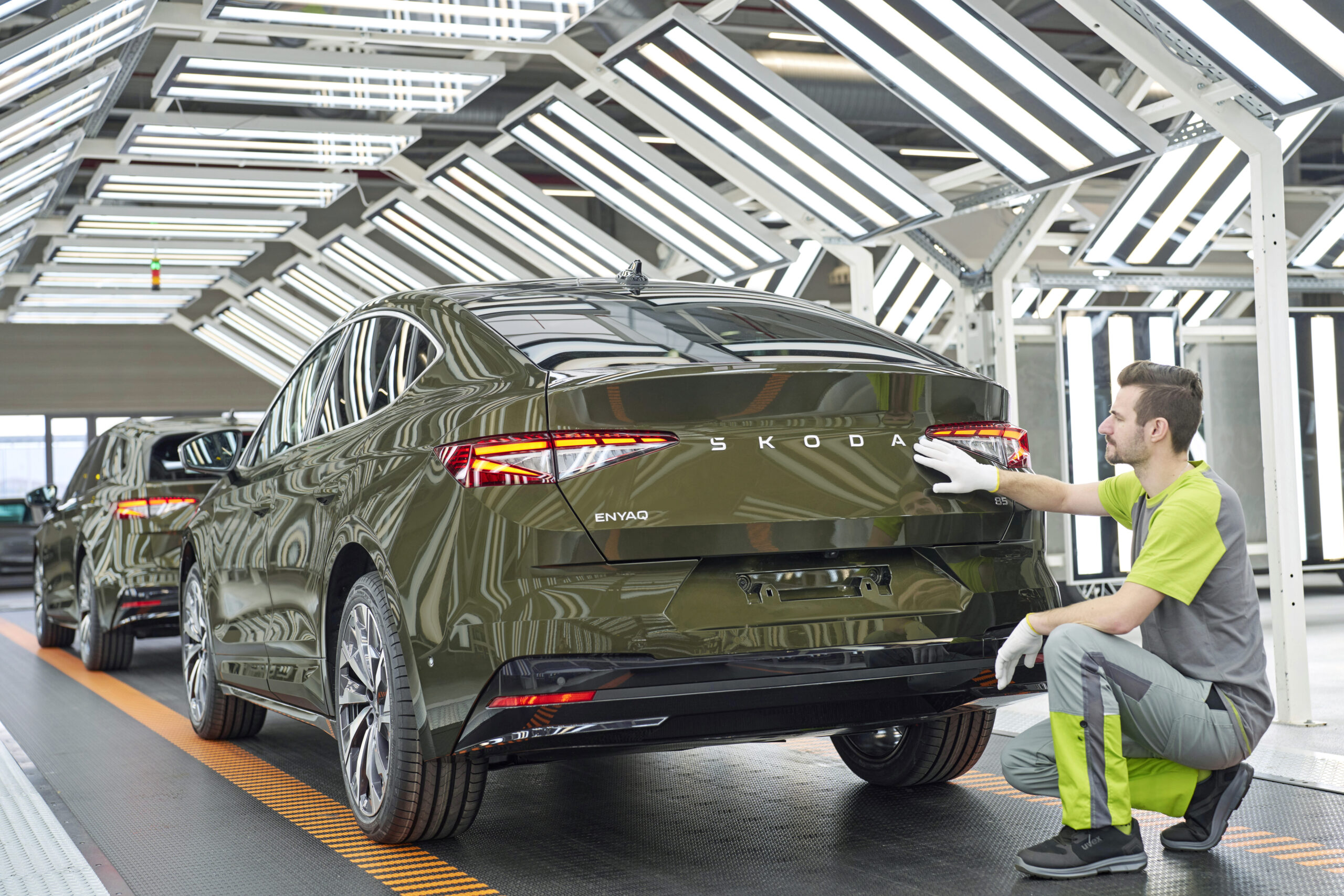 Škoda Auto spustila výrobu nových modelov Enyaq a Enyaq Coupé