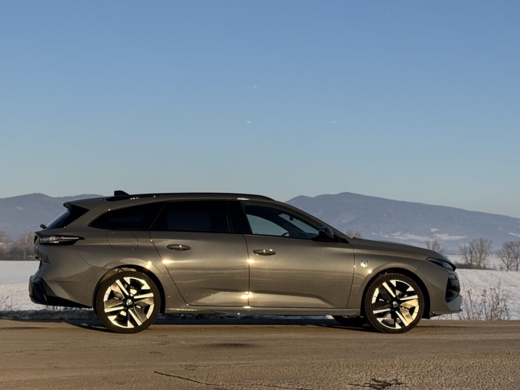 Peugeot 308 SW Hybrid bok