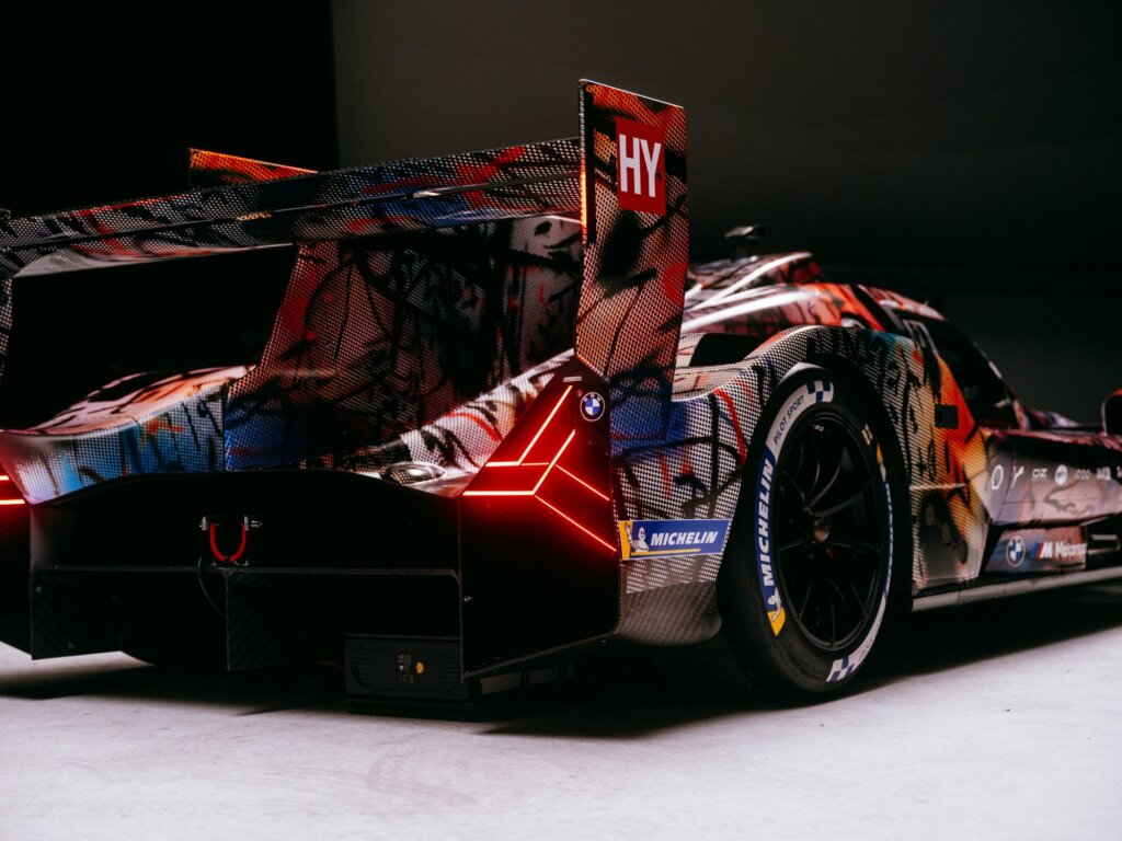 bmw art car 20 Julie Mehretu