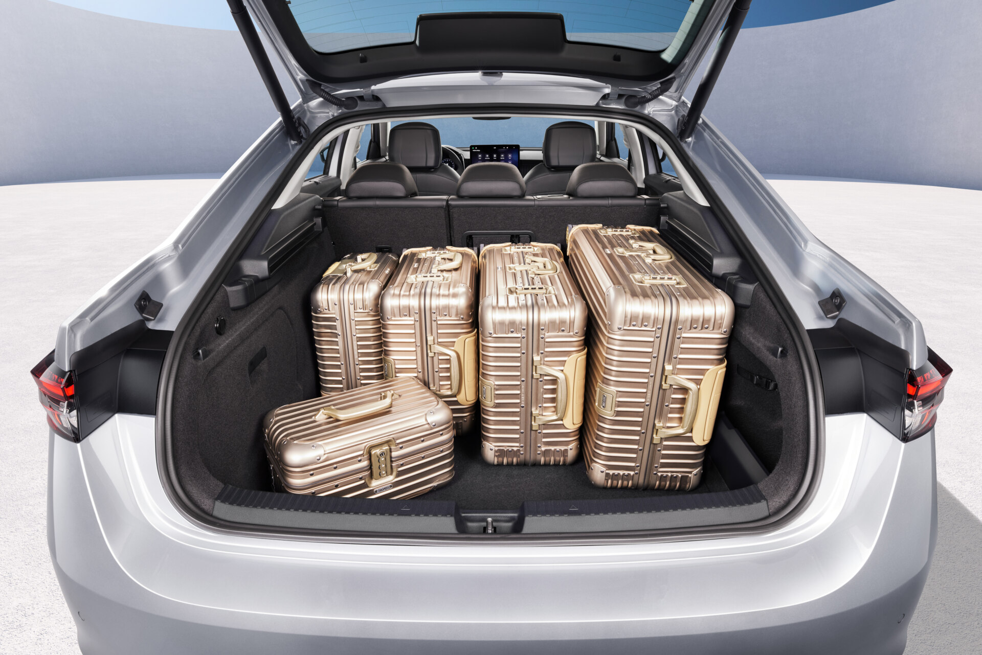Škoda Superb liftback – zadná časť karosérie